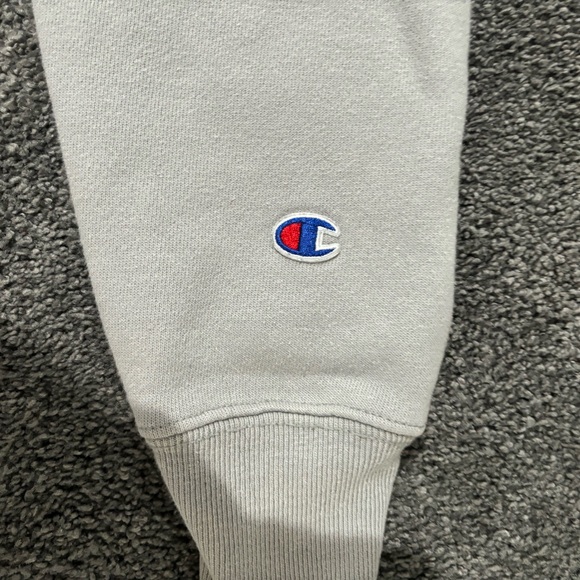 Champion Sweatshirt - Picture 2 of 2